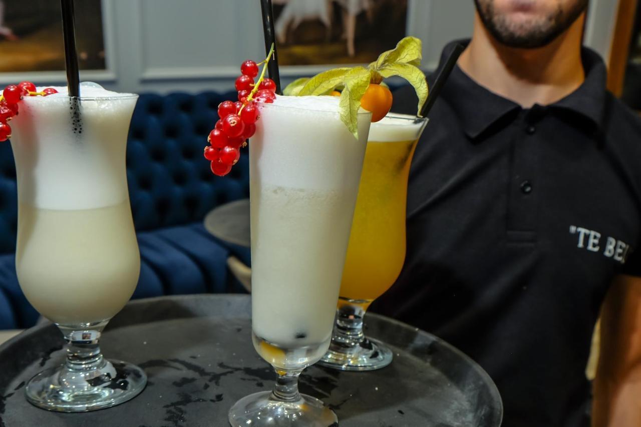 Bed and Breakfast Tebeu Coffe And Bar Вльора Екстер'єр фото